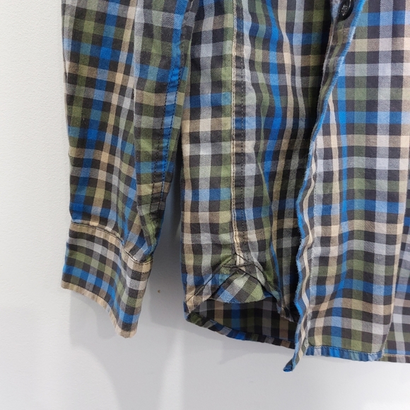 The North Face Button Up Long Sleeve Shirt Medium - Picture 3 of 6